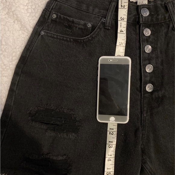 Forever21 size 29 high wasted  jeans - Picture 3 of 5